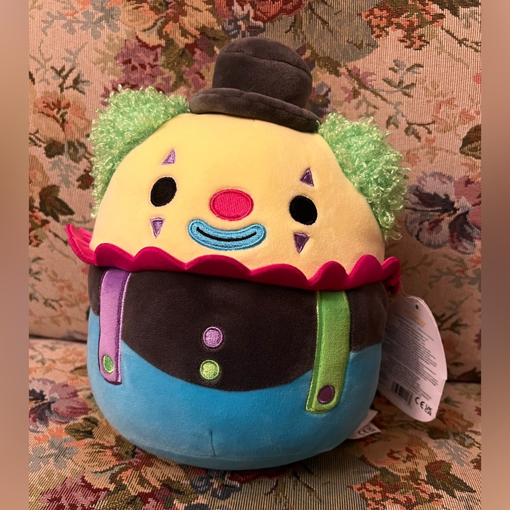 Rare! NWT - 8 inch - Blacklight Squishmallow - Resul the Clown